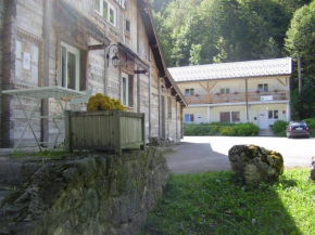 Гостиница Hotel-Motel La Babaute, Ле Руссе